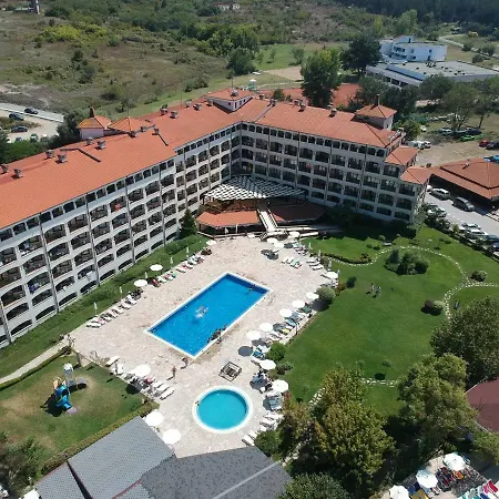Regina Beach Hotel 3*